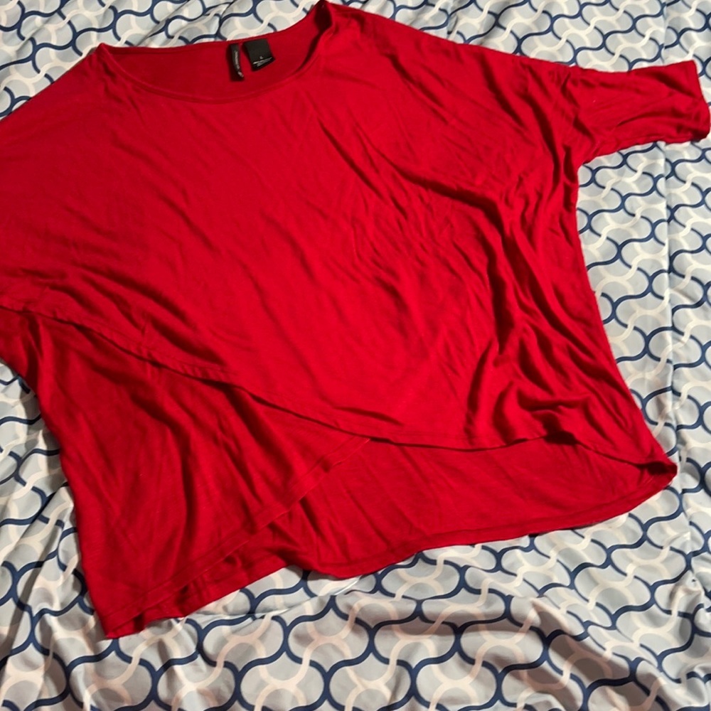 Cute New Directions red top L - Picture 2 of 6